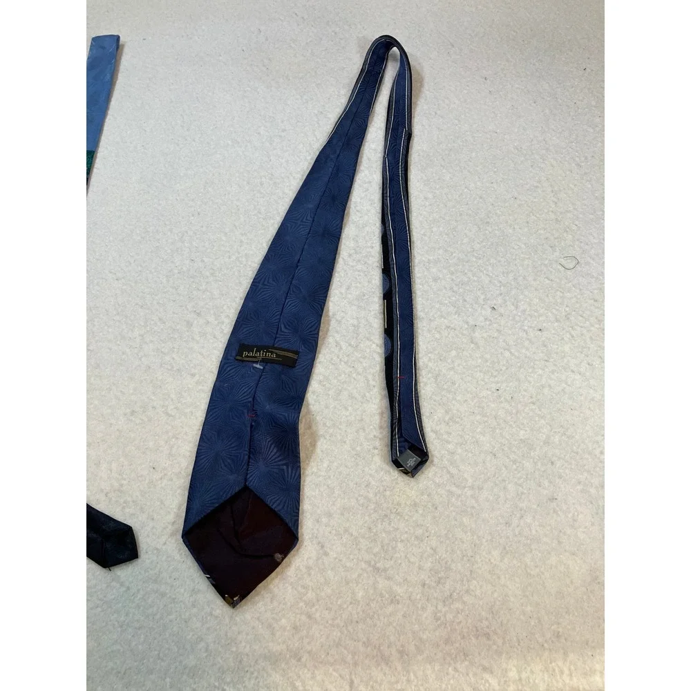 Palatina Blue Geometric Starburst Silk Blend Necktie Formal Business Dress Tie